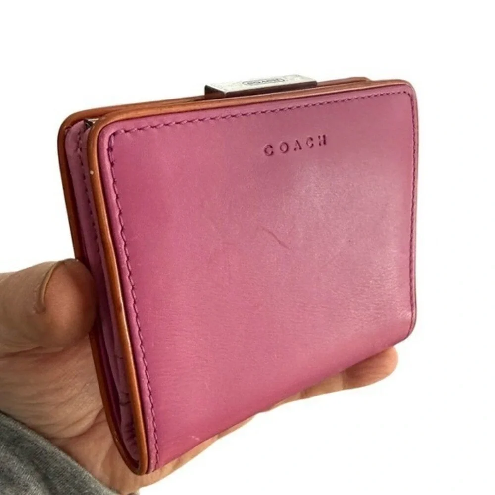 Coach Pink Leather Kisslock Bifold Wallet with Tan Trim‎ and Silver Hardware